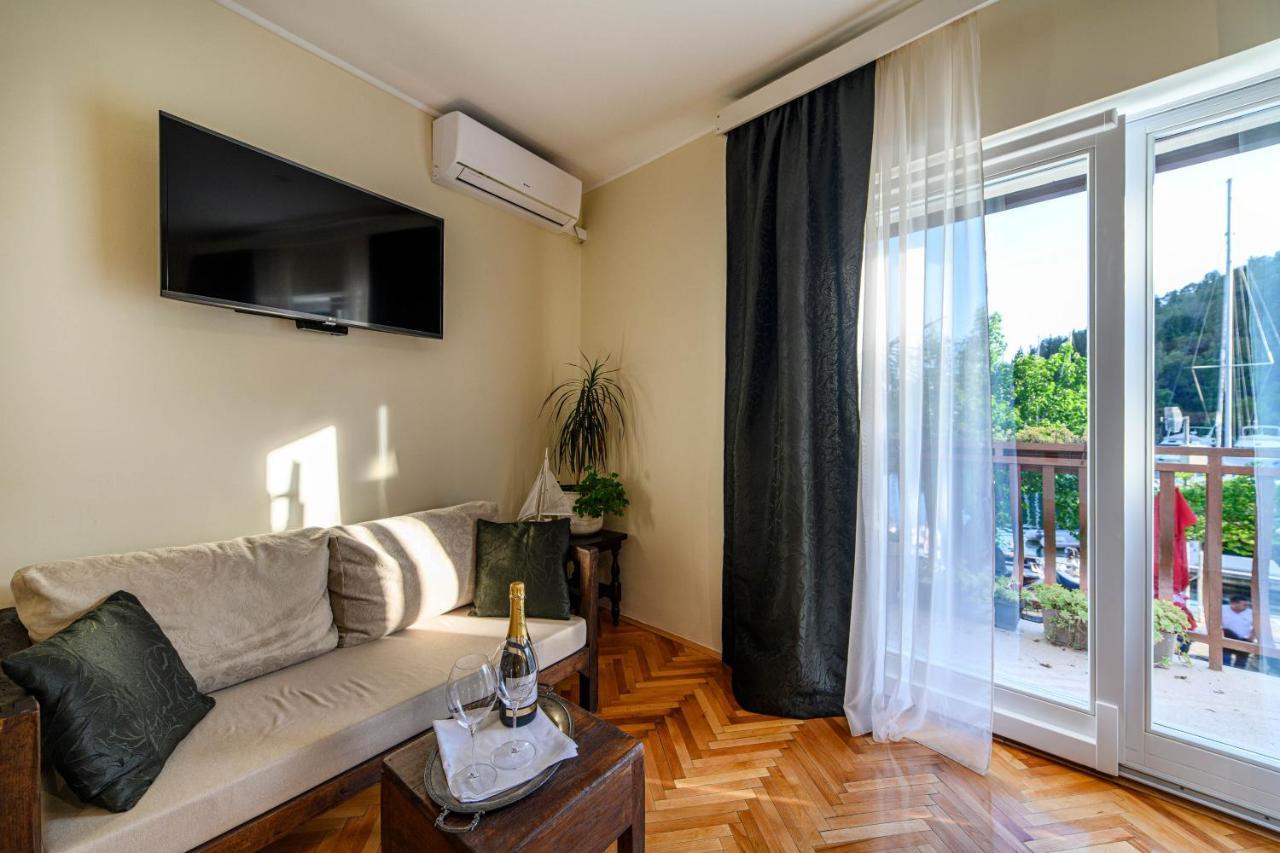 Wine Garden Rooms Скрадин Екстериор снимка